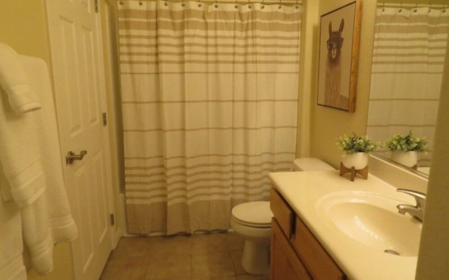 Brad Moore 3 Bedroom Condo