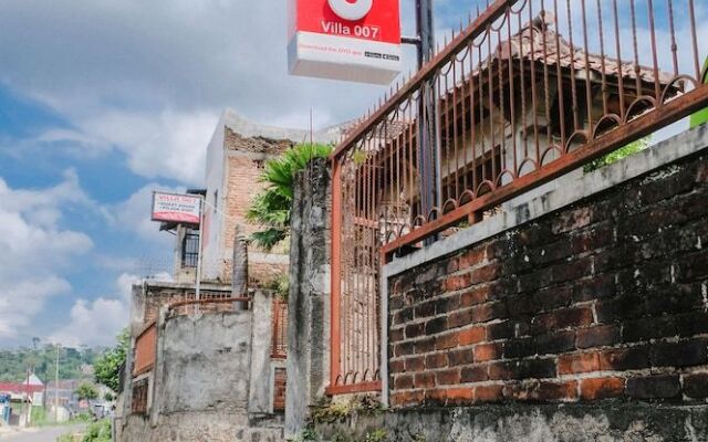 OYO 774 Villa 007 Sengkaling