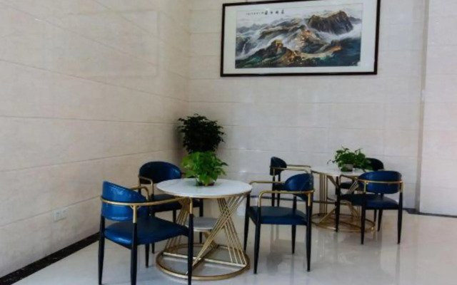 Aijia Business Hotel