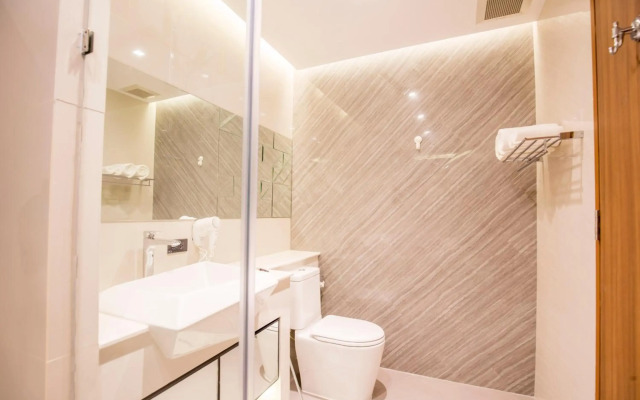 The Crystal Hotel Buriram