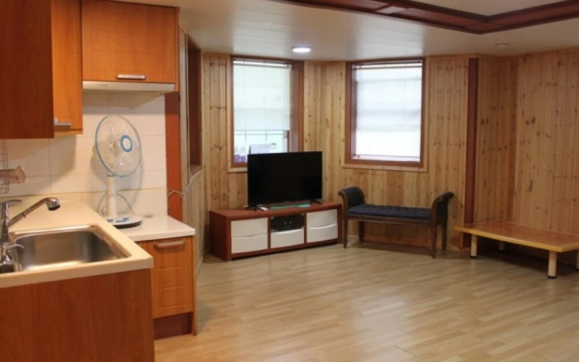 Youngwol Sky Pension Camping