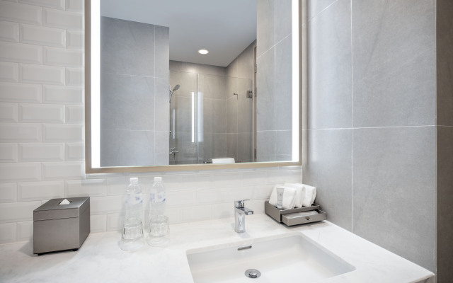 Staybridge Suites Bangkok Thonglor by IHG