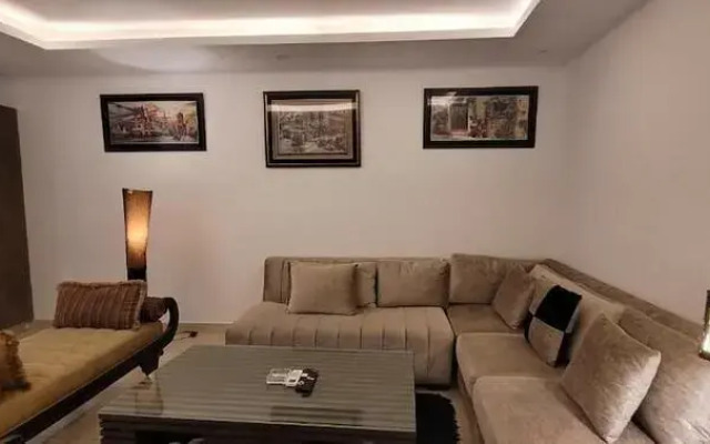 Goldcrest Luxury Apartments