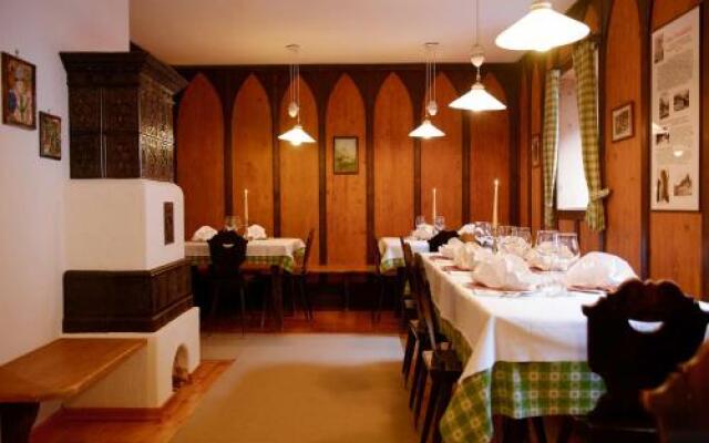 Hotels Dolomitenhof & Chalet Alte Post