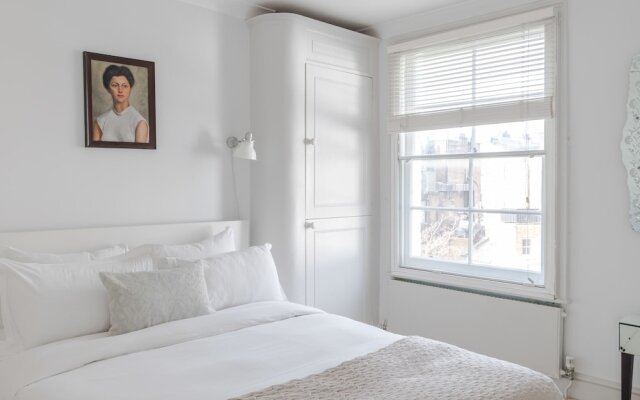 Light-filled Primrose Hill Rooftop Retreat