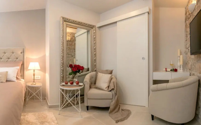 Jupiter Lux Rooms