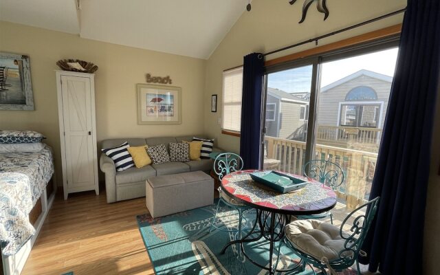 7 Safe Harbor Studio Bedroom Condo by RedAwning