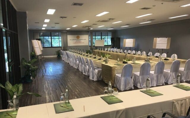 Eco Hotel by Thammasat
