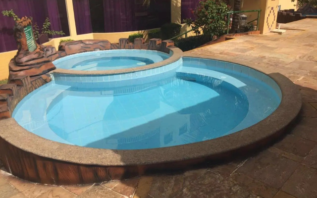 504-AP-com Cooler liberado no parque aguatico em Caldas Novas