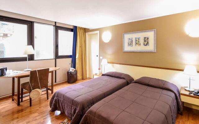Ibis Styles Palermo Cristal
