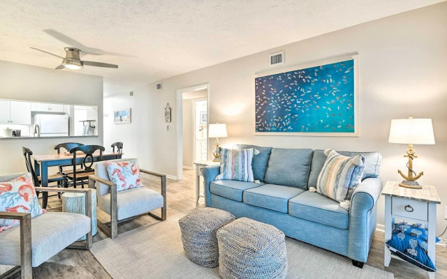 Oceanfront Condo w/ Furnished Deck & Views!