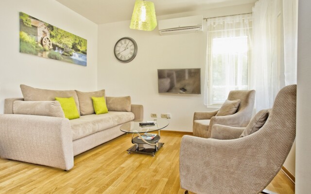 Lux Apartment Goodness