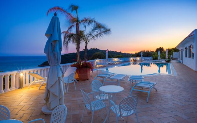 Grand Hotel Le Rocce