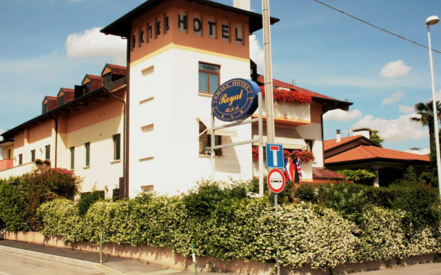 Small Hotel Royal