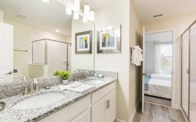 Champions Gate-9042sltsdjgil 9 Bedroom Home