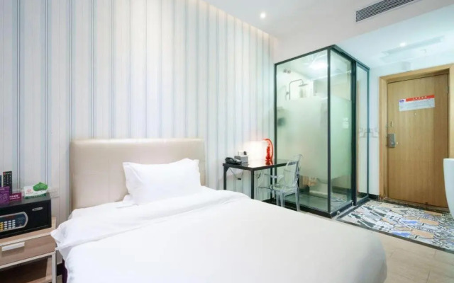 J Hotel
