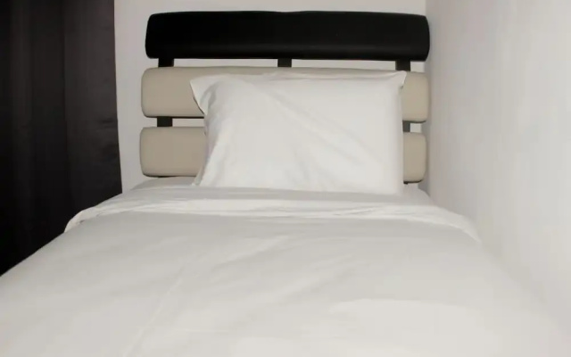Comfort 2Br Apartment At Mediterania Palace Residence