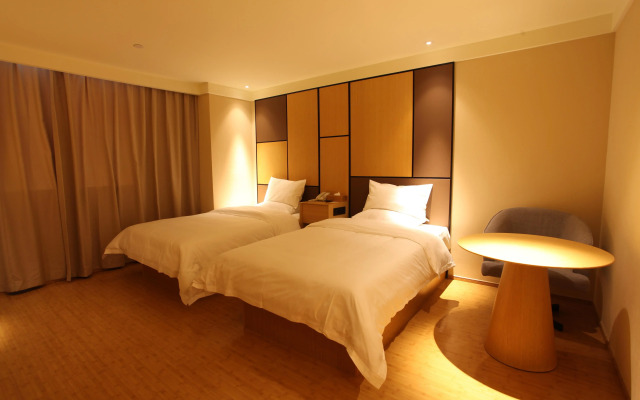 Ji Hotel (Shanghai Fengxian Nanqiao Bus Station)