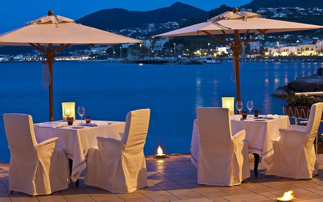 Villa La Favola With sea View