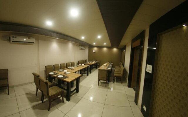 Hotel Dolphin