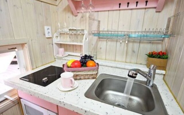 Geoje Finland Village Pension