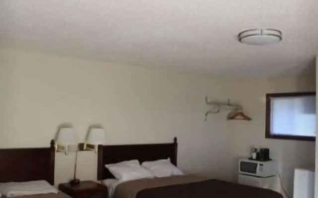 Eastwood Inn Of Wadena