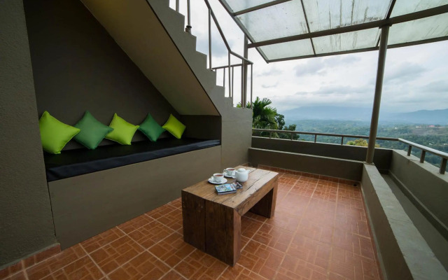 Range Hotel Kandy