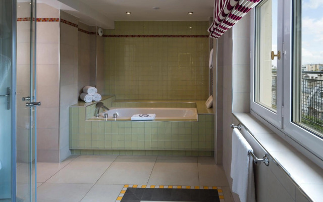 Majestic Hotel - SPA Champs Elysées