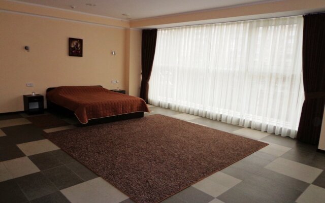 Mark Plaza Hotel