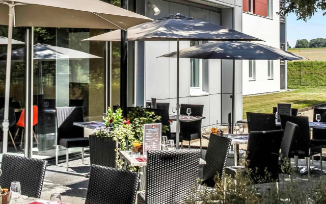 ibis Saint Genis Pouilly Genève