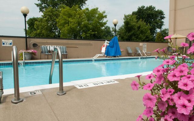 Hampton Inn Louisville-North/Clarksville