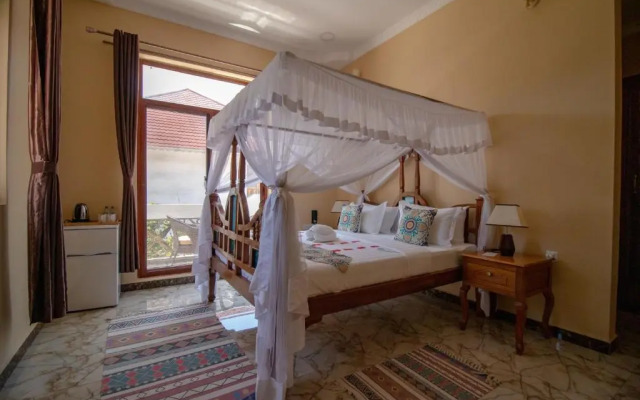 Sunny Palms Beach Bungalows