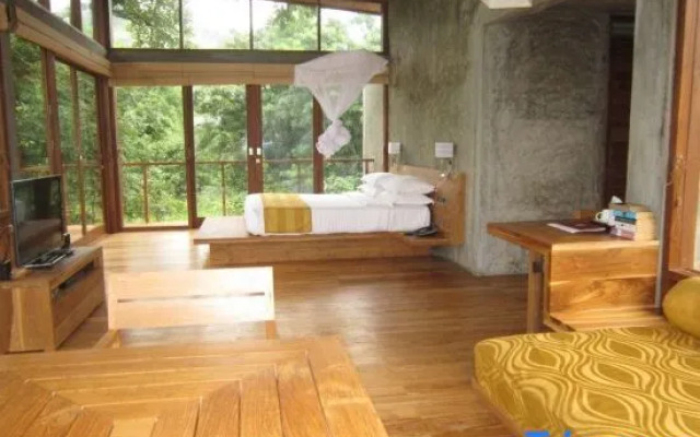 Wild Grass Nature Resort