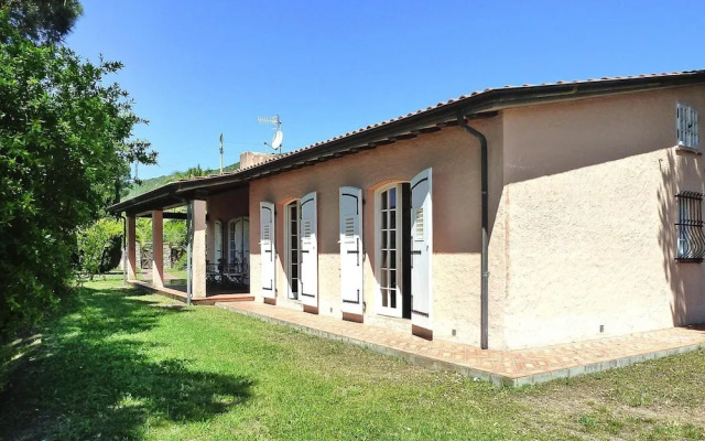 Villa in Rio Nell Elba With Pool