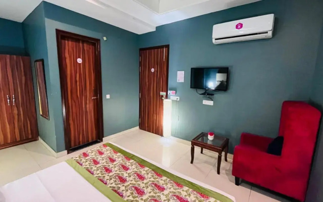 Qotel Hotel Church House Rohini Sector 15