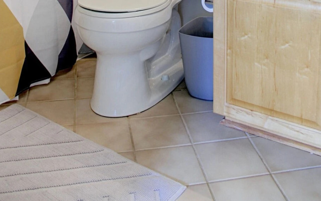 2 bedroom, East 9th Street