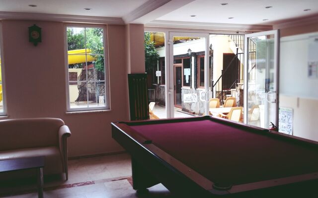 Asia Hotel