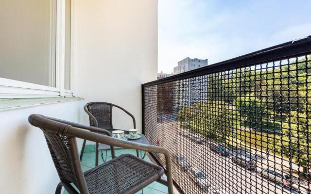 Apartments Warsaw Browarna by Renters