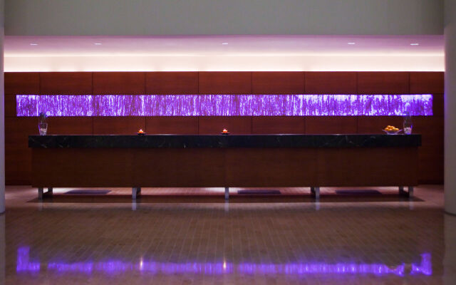 Renaissance Schaumburg Convention Center Hotel