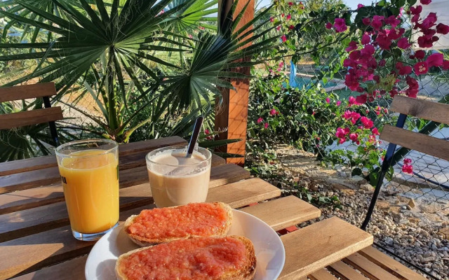 La Nava Suites