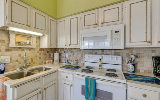 Little Gasparilla Island Paradise: Walk to Beach!