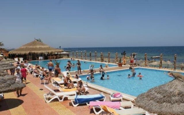 Palmyra Holiday Resort & Spa