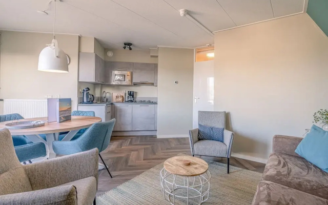 Nice Pet-friendly Apartment Near the Center of De Koog