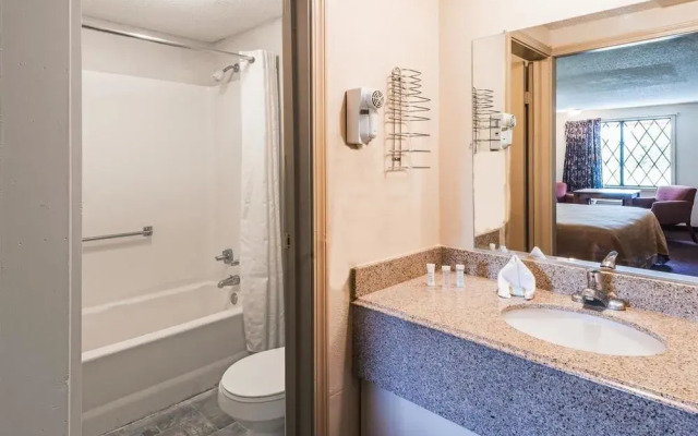 Rodeway Inn