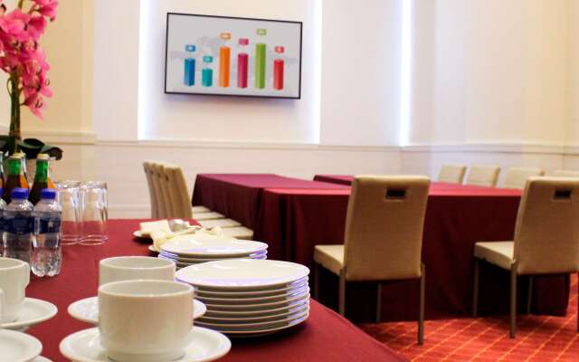 Safi Royal Luxury Metropolitan