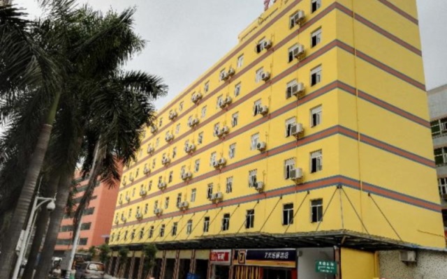 7 Days Inn Shenzhen Airport Hourui Railway Station Branch