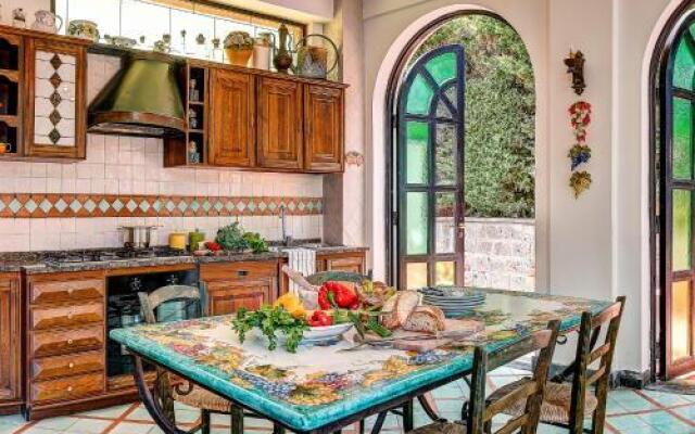 Flat 5 Bedrooms 5 Bathrooms - Colli Di Fontanelle