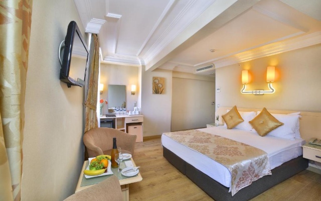 The Time Hotel Old City