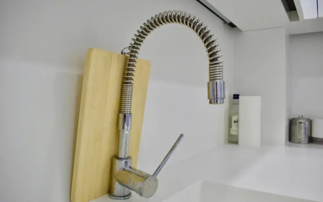 1 Bedroom Studio Apartment in Clerkenwell