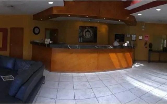 Hotel El Cason and Suites